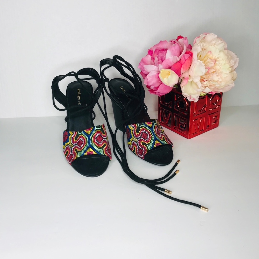 Índigo Woman shoes sandals embroyded